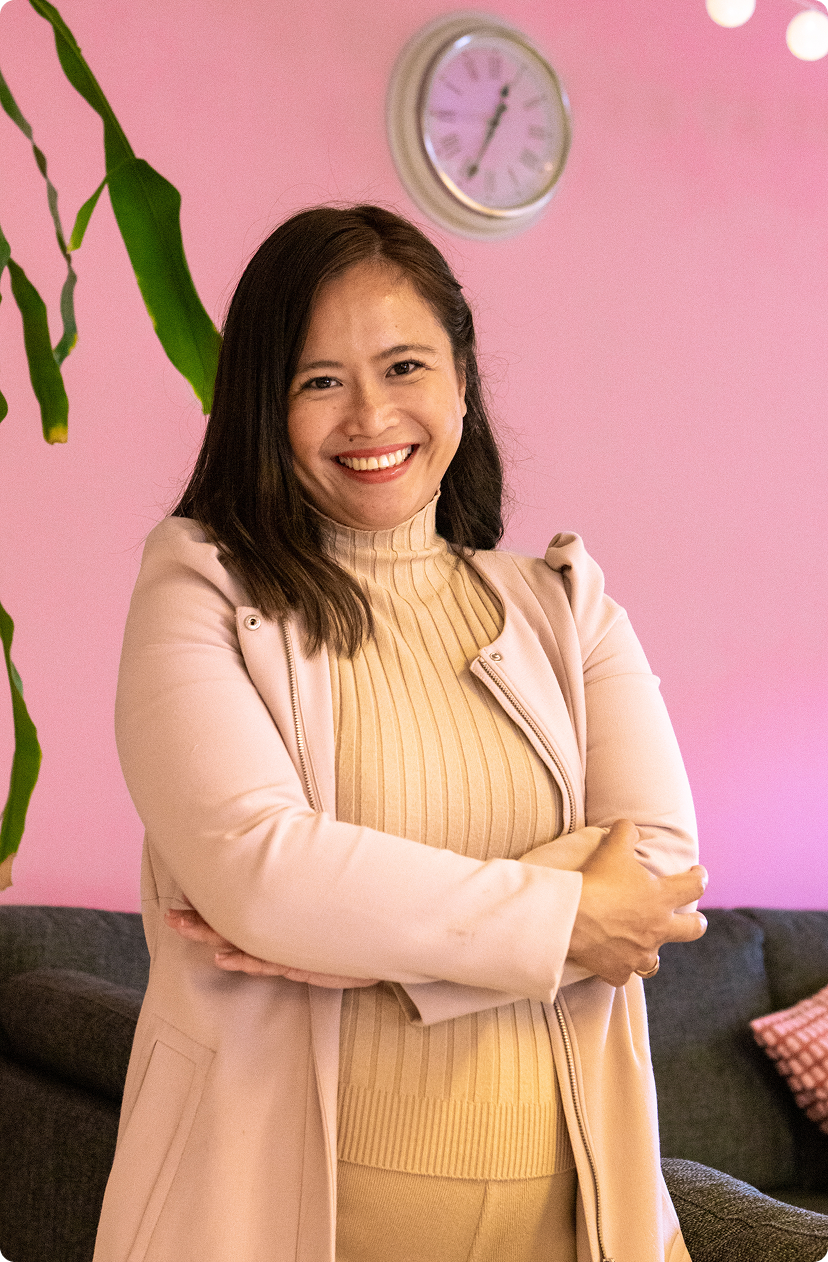 shae helping filipinos move to finland or europe from the philippines